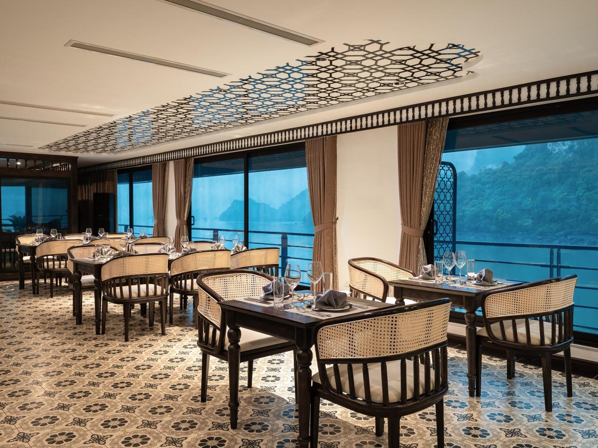 Отель Era Premium Cruises Halong Халонг Экстерьер фото